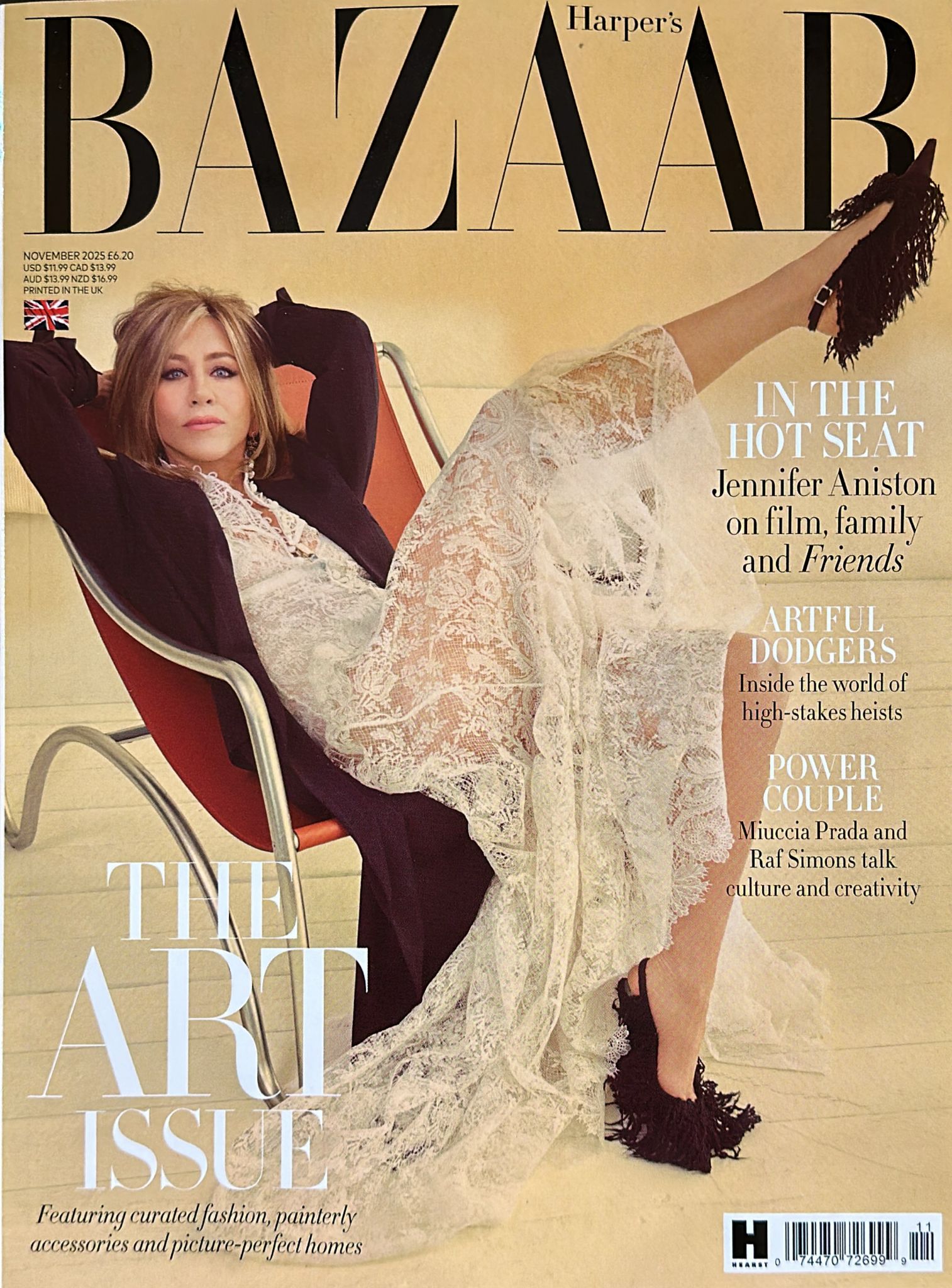 Buy Harper's Bazaar Magazine UK Subscription | Magazine Cafe