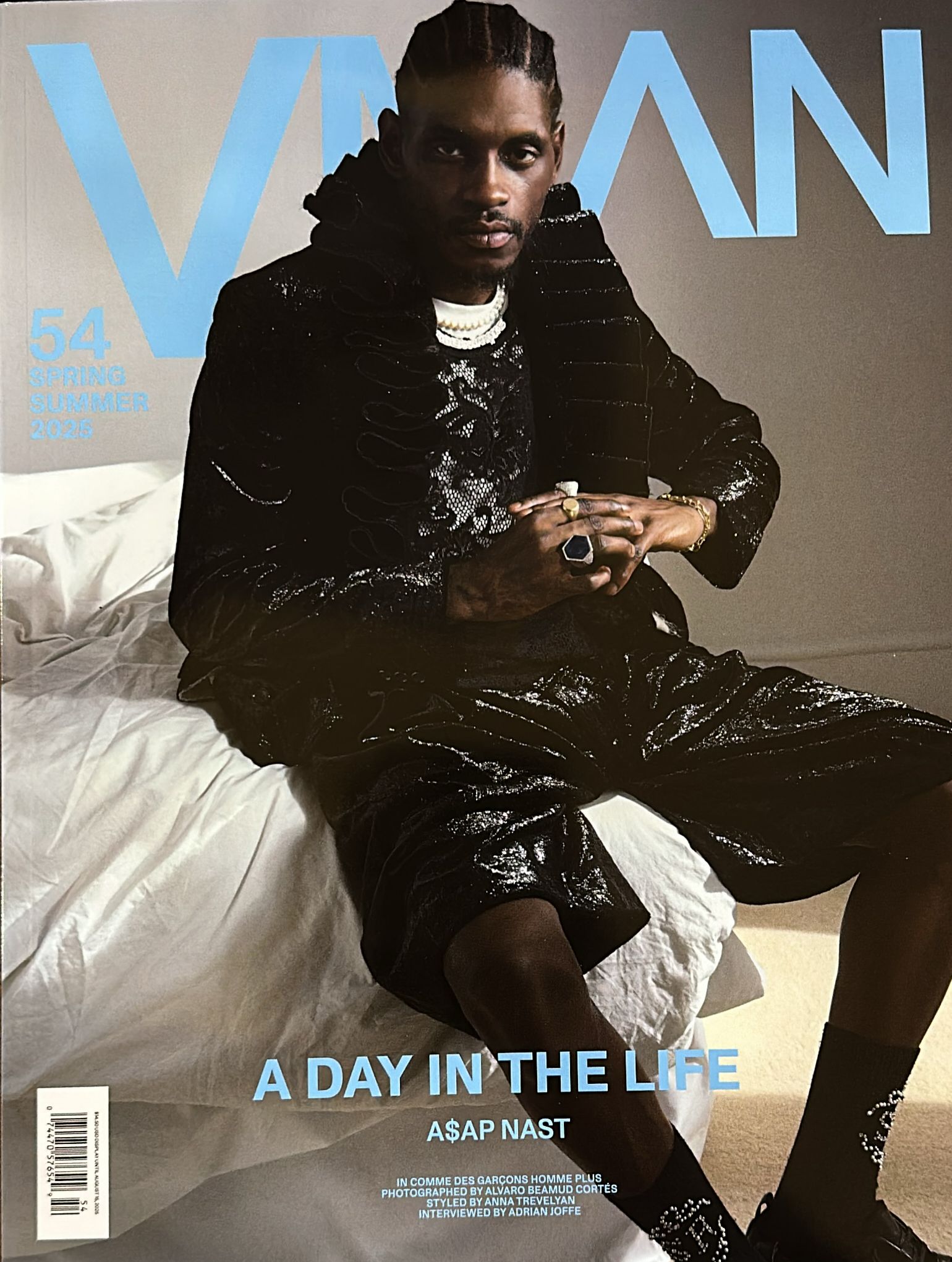 V Man Magazine Subscription | magazinecafestore.com