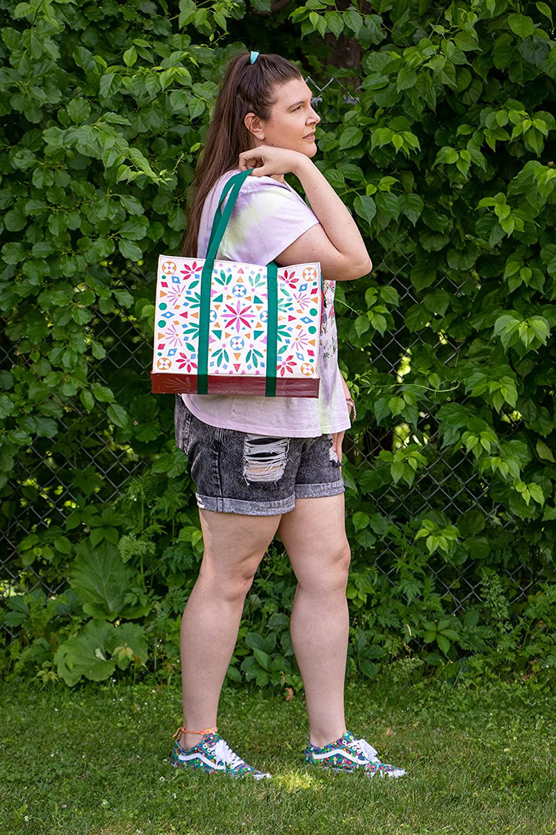 Blue q on sale shoulder tote
